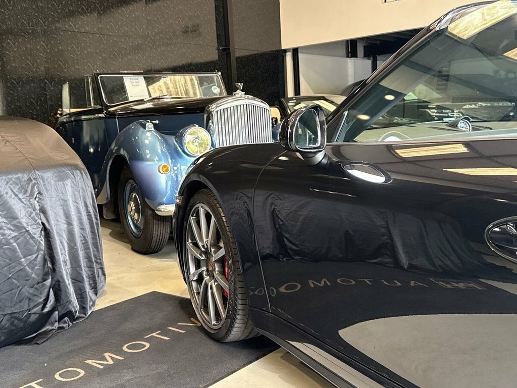 Porsche 911 2dr Pdk Grey #53