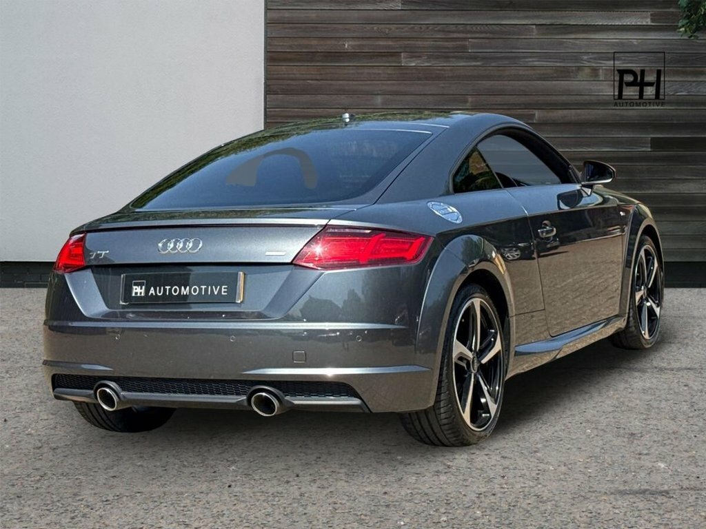 Audi TT 2L Black Edition Grey #3