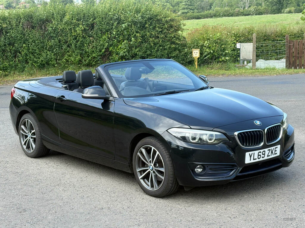 BMW 2 Series 220I Sport Nav Step Black