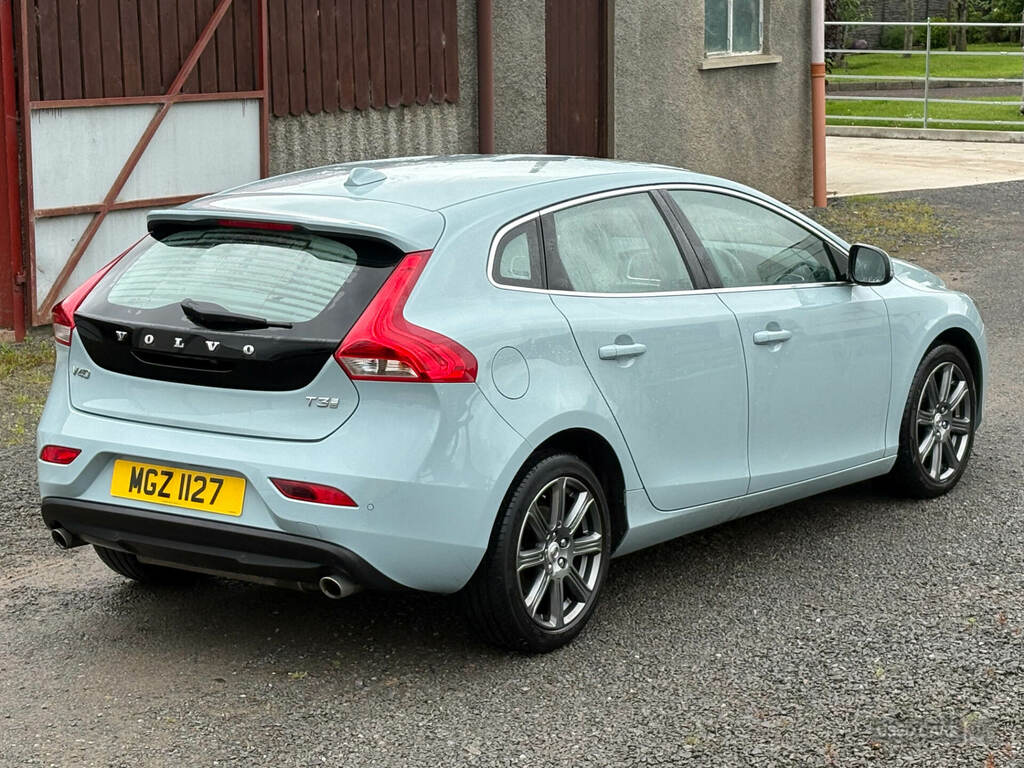 Volvo V40 T3 152 Inscription Blue #6