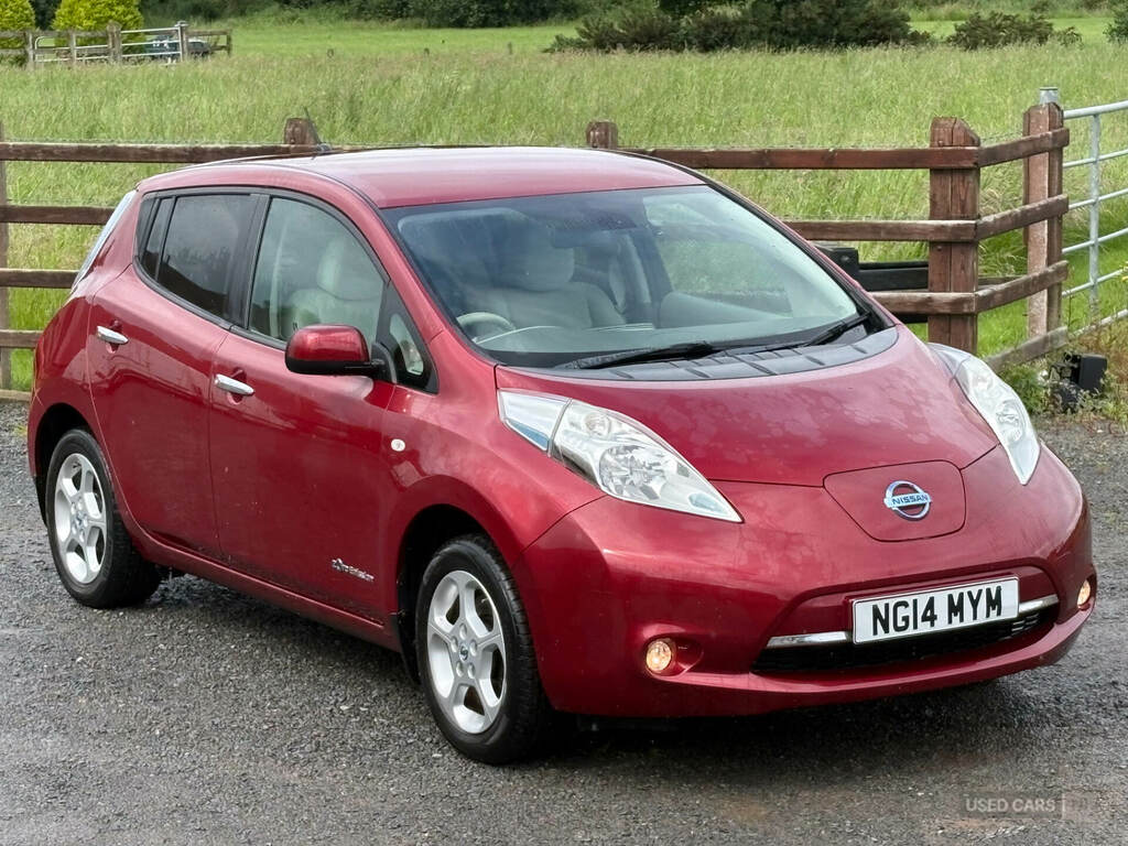 Nissan Leaf 80Kw Acenta 24Kwh Red