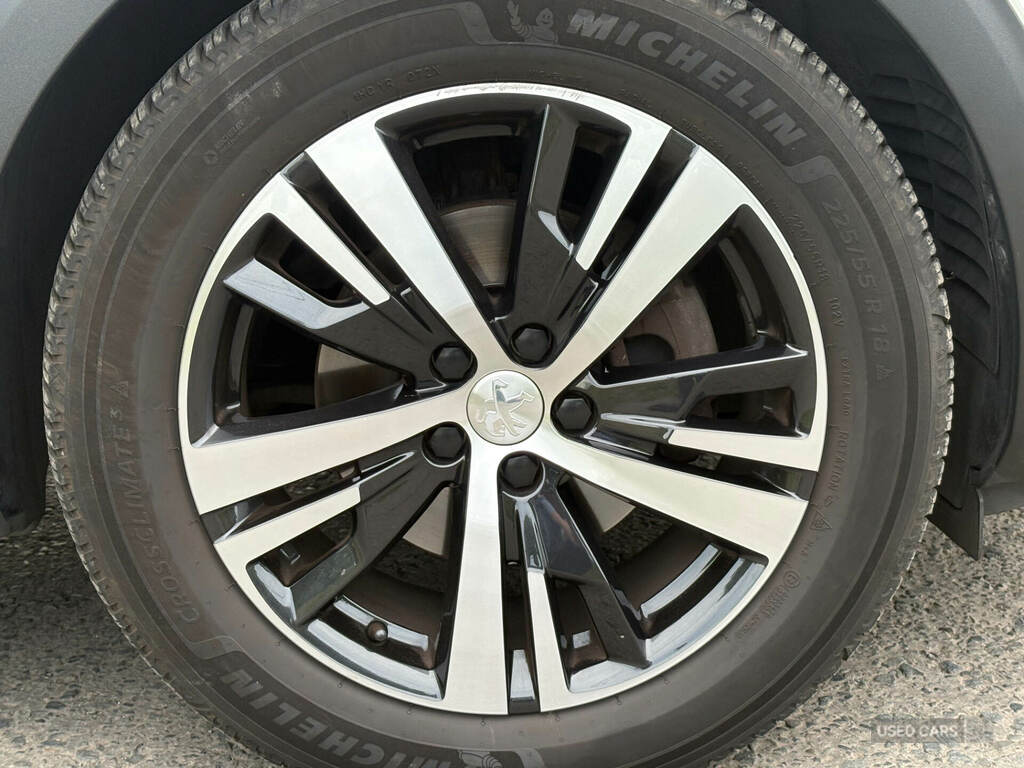 Peugeot 3008 1.5 Bluehdi Allure Eat8 CSZ9229 White #5