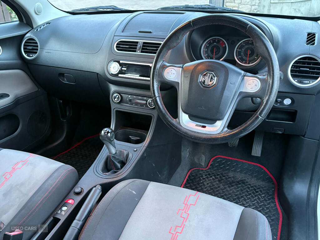 MG MG3 1.5 Vti-tech 3Form Sport Start Stop White #2