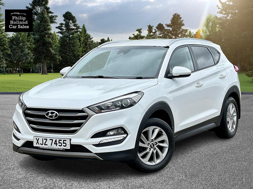 Hyundai Tucson Suv White