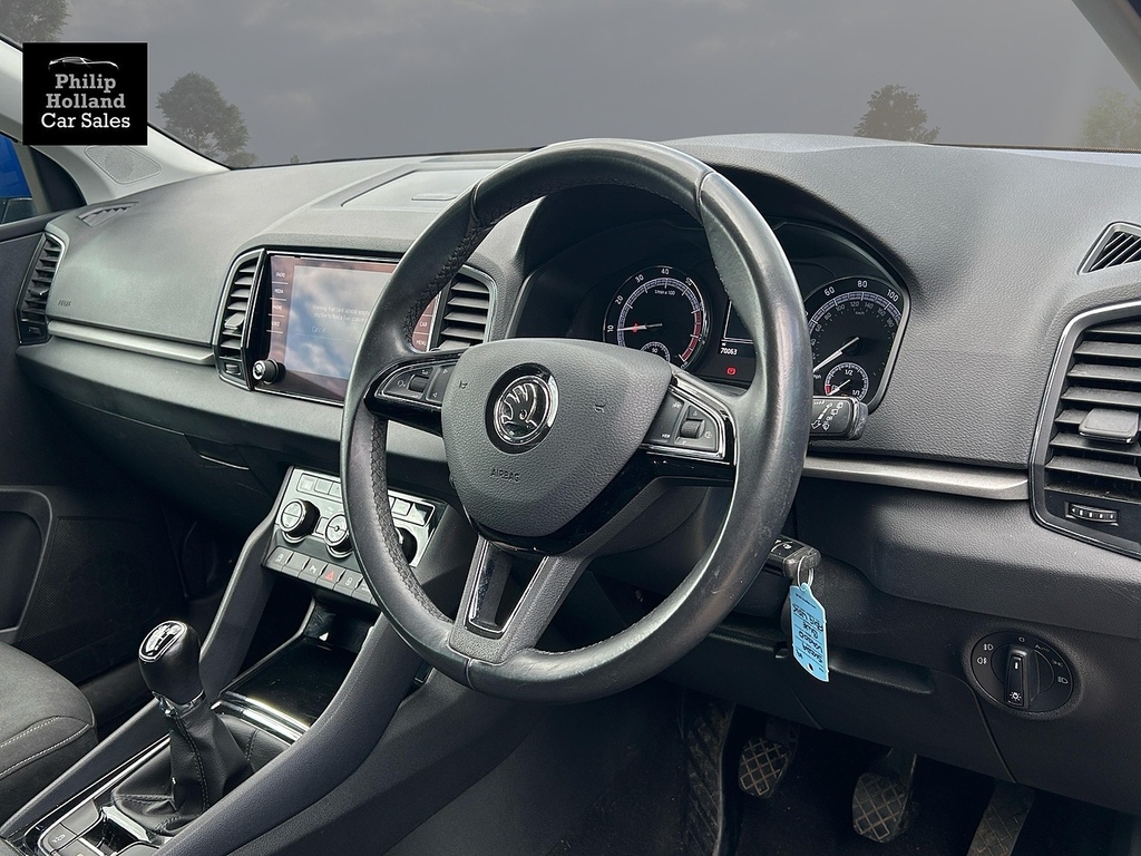 Skoda Karoq Suv FD19WSK Blue #4