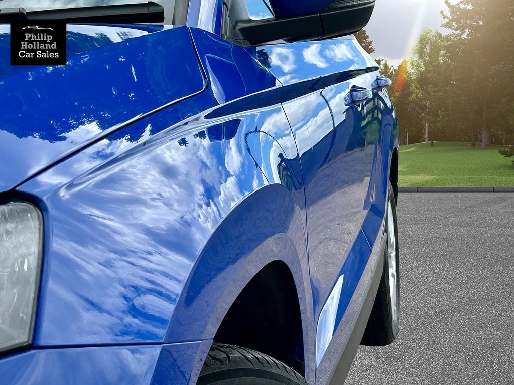 Skoda Karoq Suv FD19WSK Blue #2