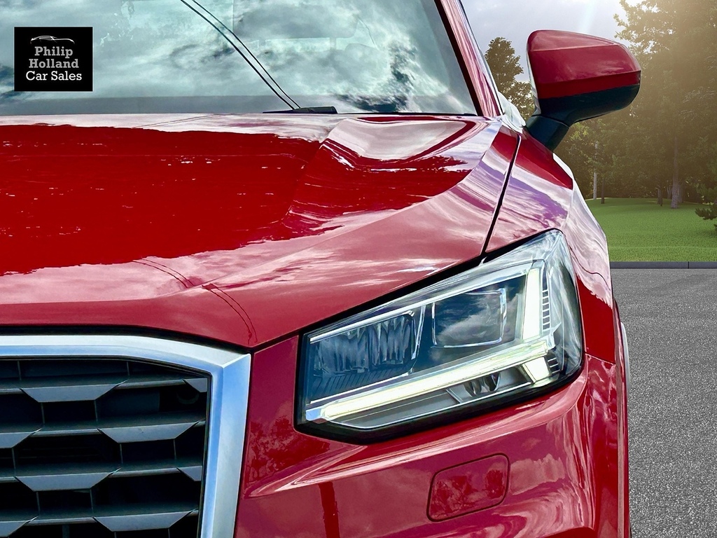 Audi Q2 Suv YGZ1710 Red #3