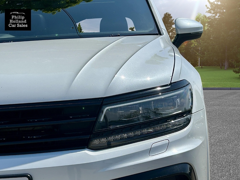 Volkswagen Tiguan Suv LK67ETV White #3