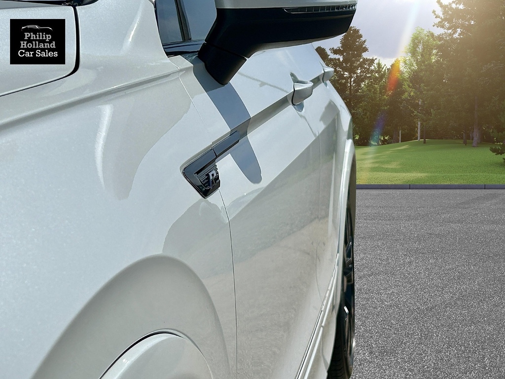 Volkswagen Tiguan Suv LK67ETV White #2