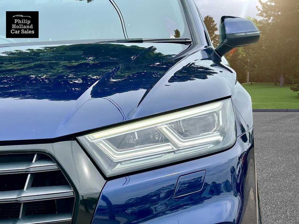 Audi Q5 Suv Blue #3