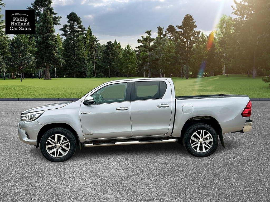 Toyota HILUX Invincible X Dcab Pick Up 2.4 D-4d Black #11