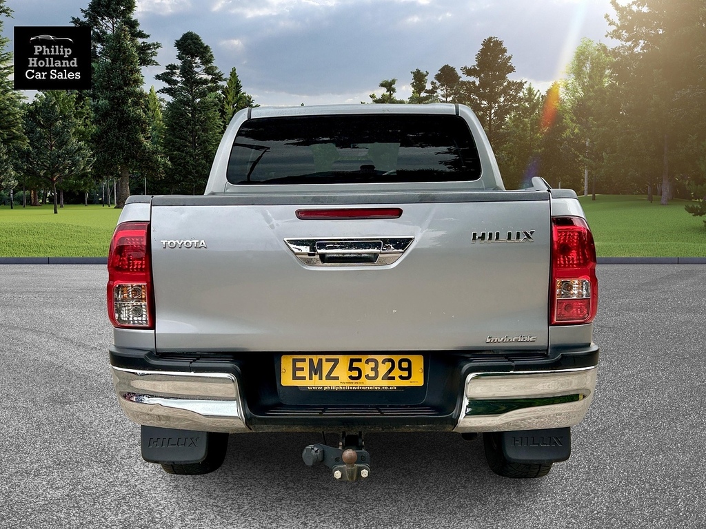 Toyota HILUX Invincible X Dcab Pick Up 2.4 D-4d Black #13