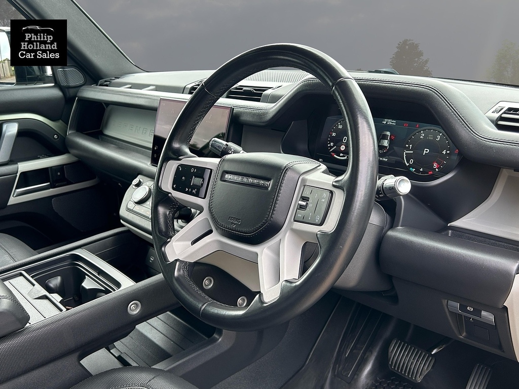 Land Rover Defender 110 Suv Green #5