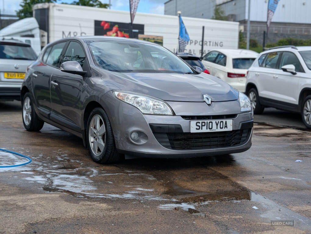 Renault Megane 1.5 Dci 106 Dynamique Tomtom Grey #2