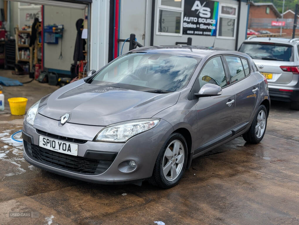 Renault Megane 1.5 Dci 106 Dynamique Tomtom Grey #4