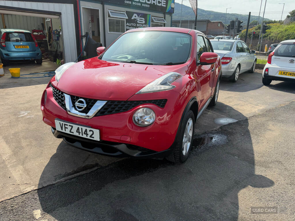 Nissan Juke 1.6 94 Visia Red