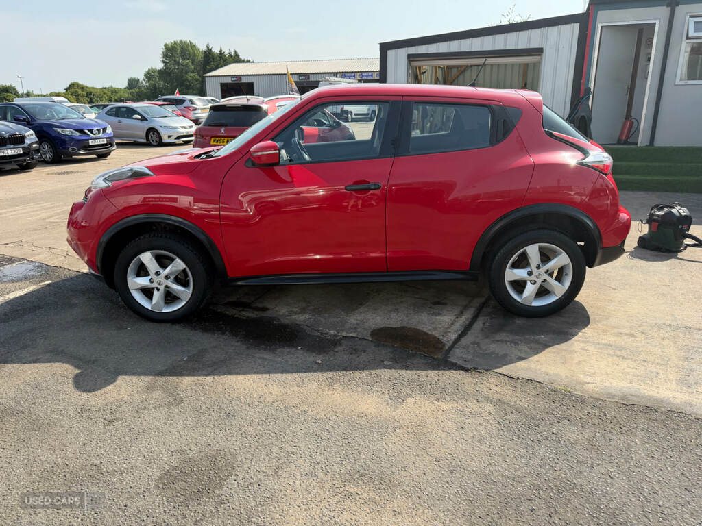 Nissan Juke 1.6 94 Visia Red #4