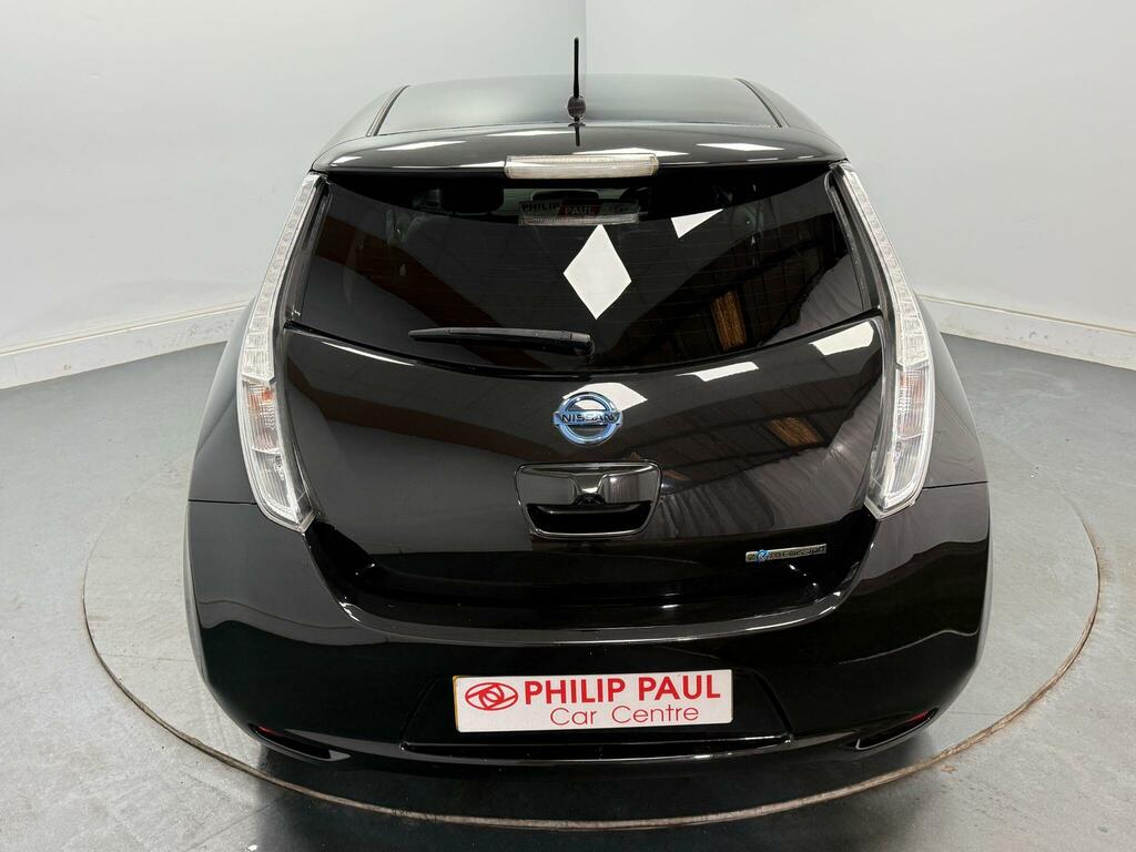 Nissan Leaf Leaf Tekna Red #42