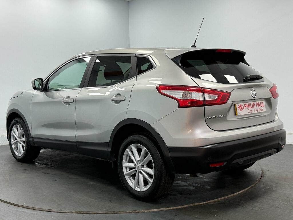 Nissan Qashqai 1.6 Dci Acenta Premium Xtronic Silver #3