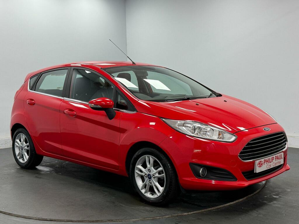 Ford Fiesta 1.5 Tdci Zetec Red