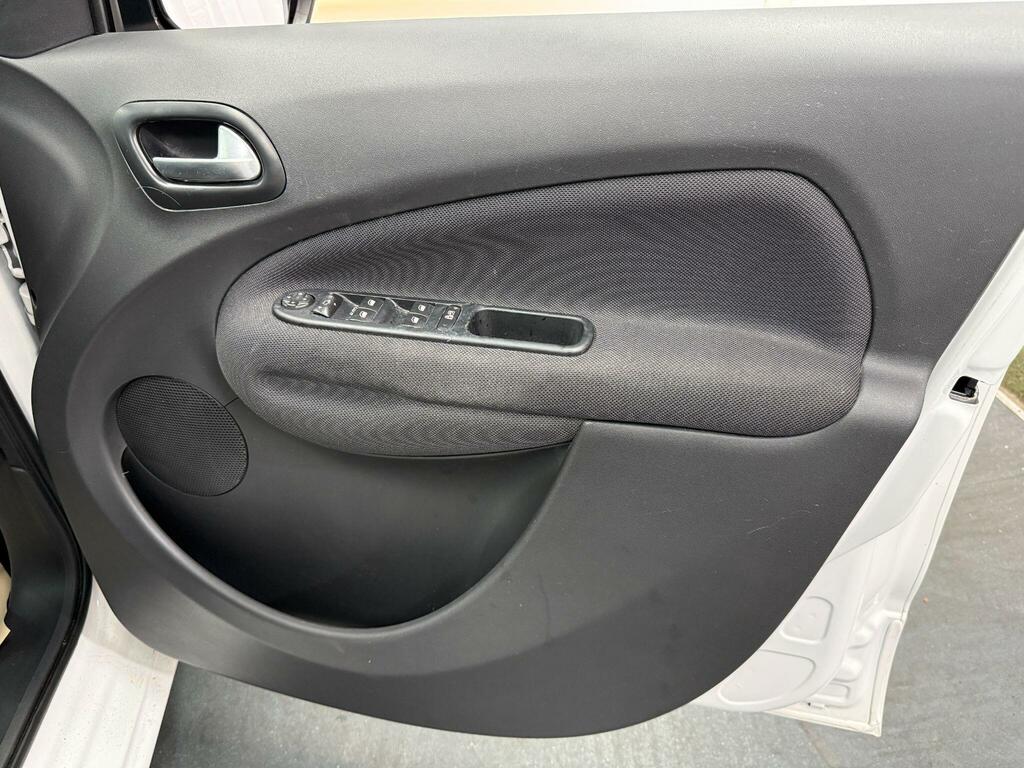 Citroen C3 Picasso 1.6L Platinum Purple #13