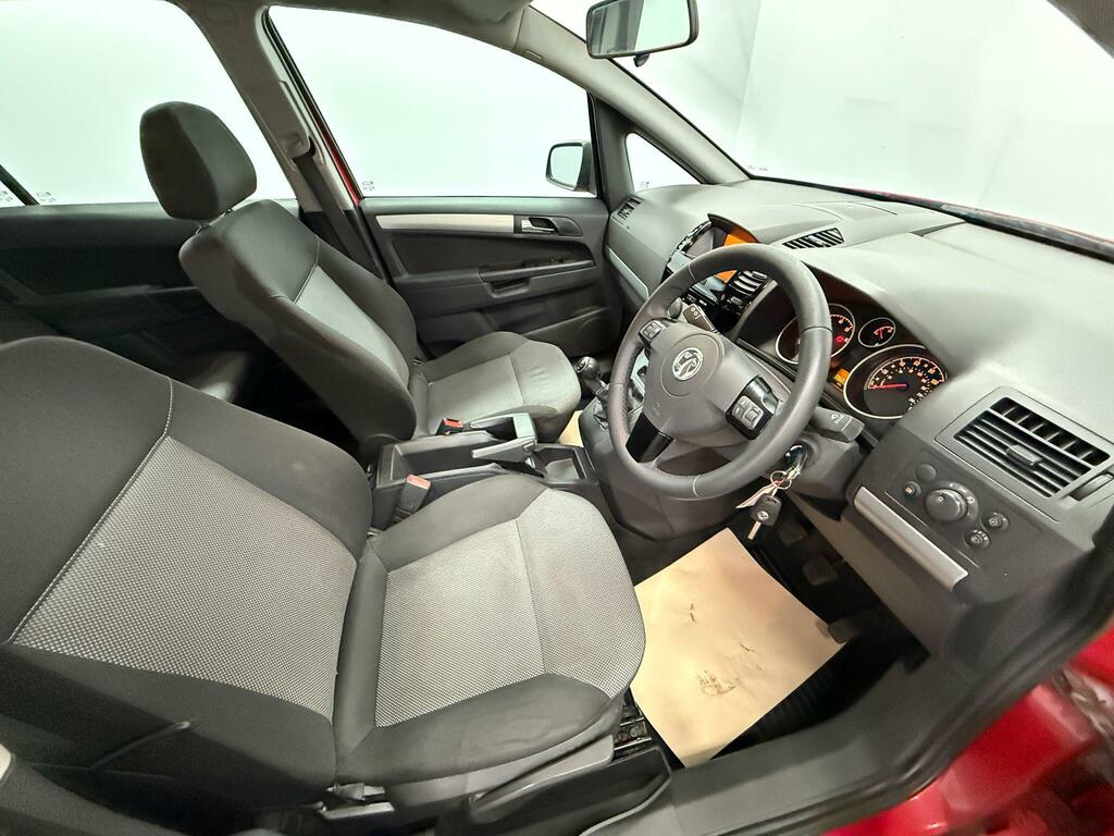 Vauxhall Zafira 1.8I 120 Exclusiv Red #5