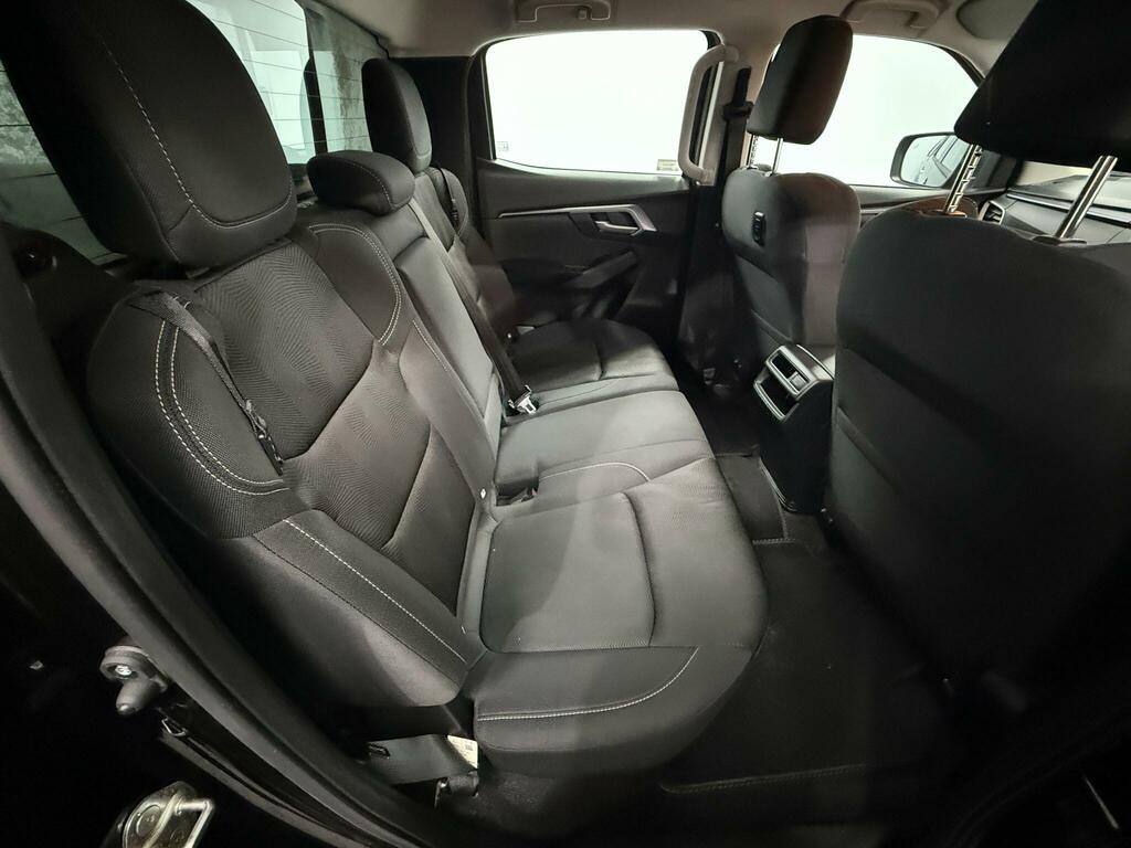 Isuzu D-Max 1.9 Dl20 Double Cab 4X4 Black #6