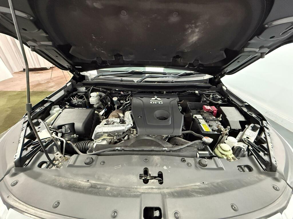 Mitsubishi L200 Black #27