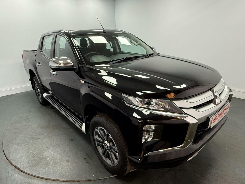 Mitsubishi L200 Black #30