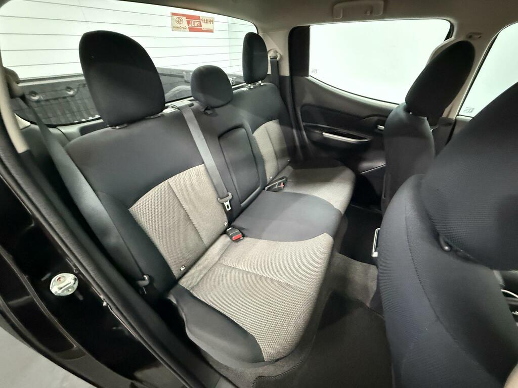 Mitsubishi L200 Black #19