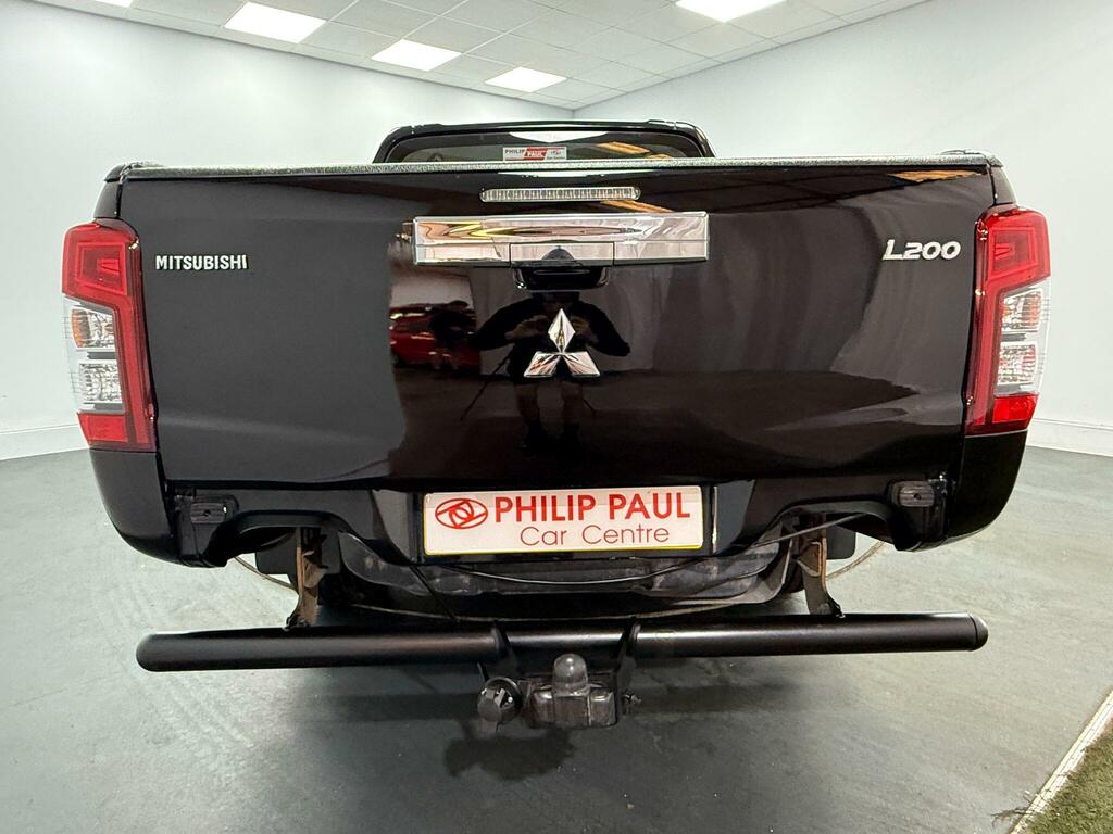 Mitsubishi L200 Black #42