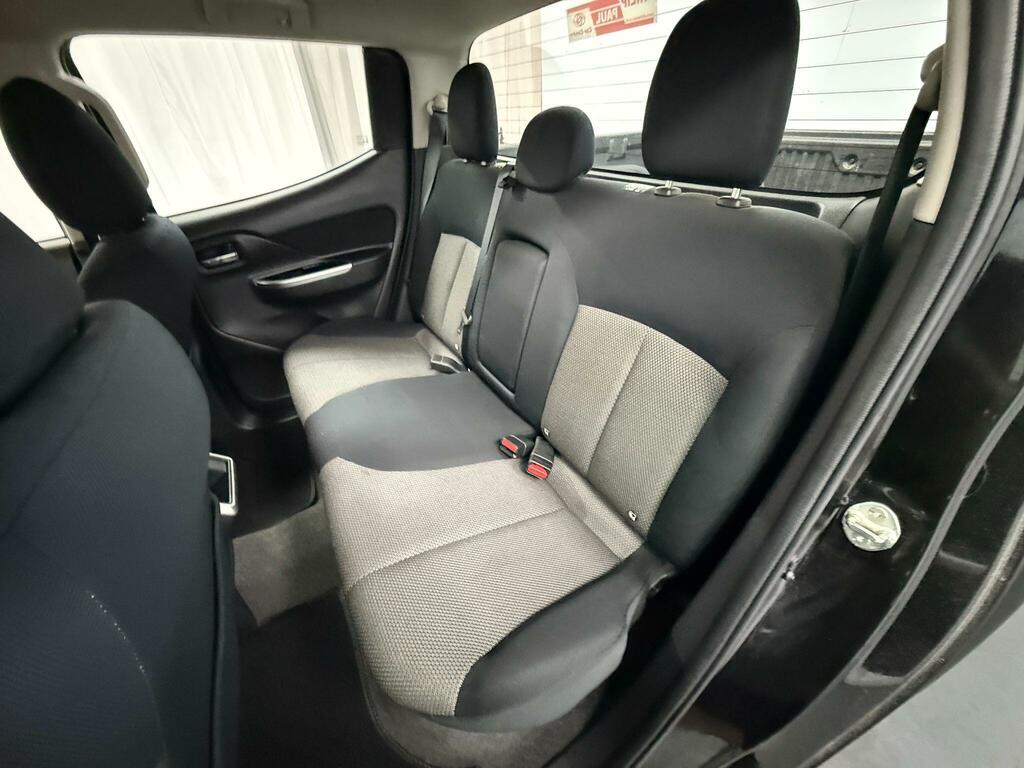 Mitsubishi L200 Black #22