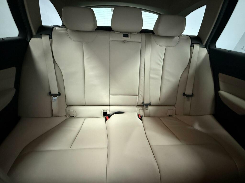 BMW 3 Series 320I Se Saloon Black #19