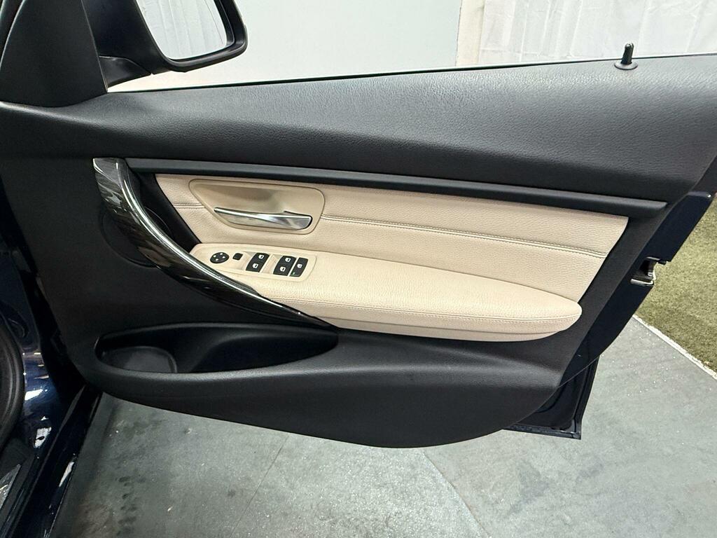 BMW 3 Series 320I Se Saloon Black #17