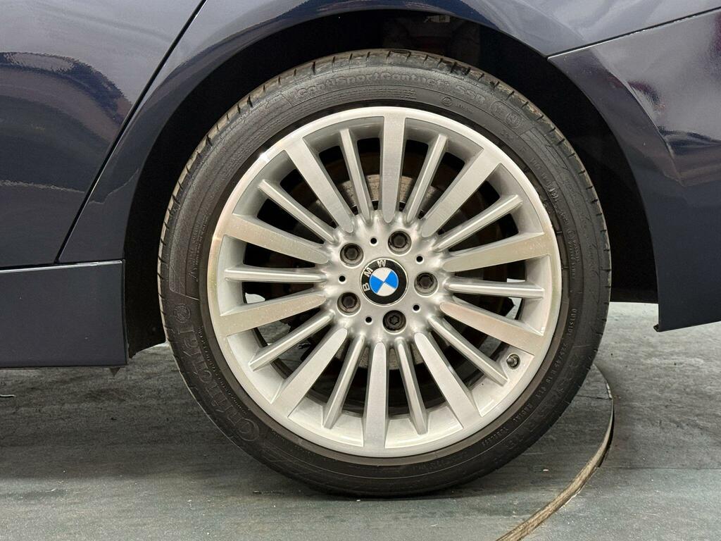 BMW 3 Series 320I Se Saloon Black #50