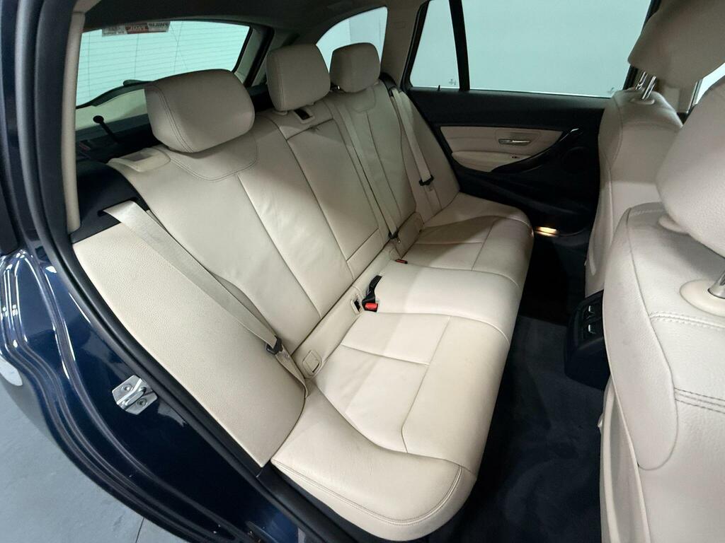 BMW 3 Series 320I Se Saloon Black #20