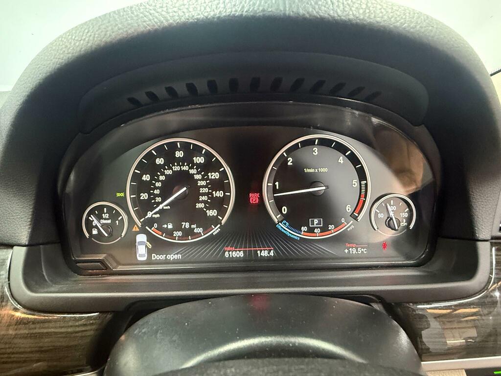 BMW 5 Series Black #10