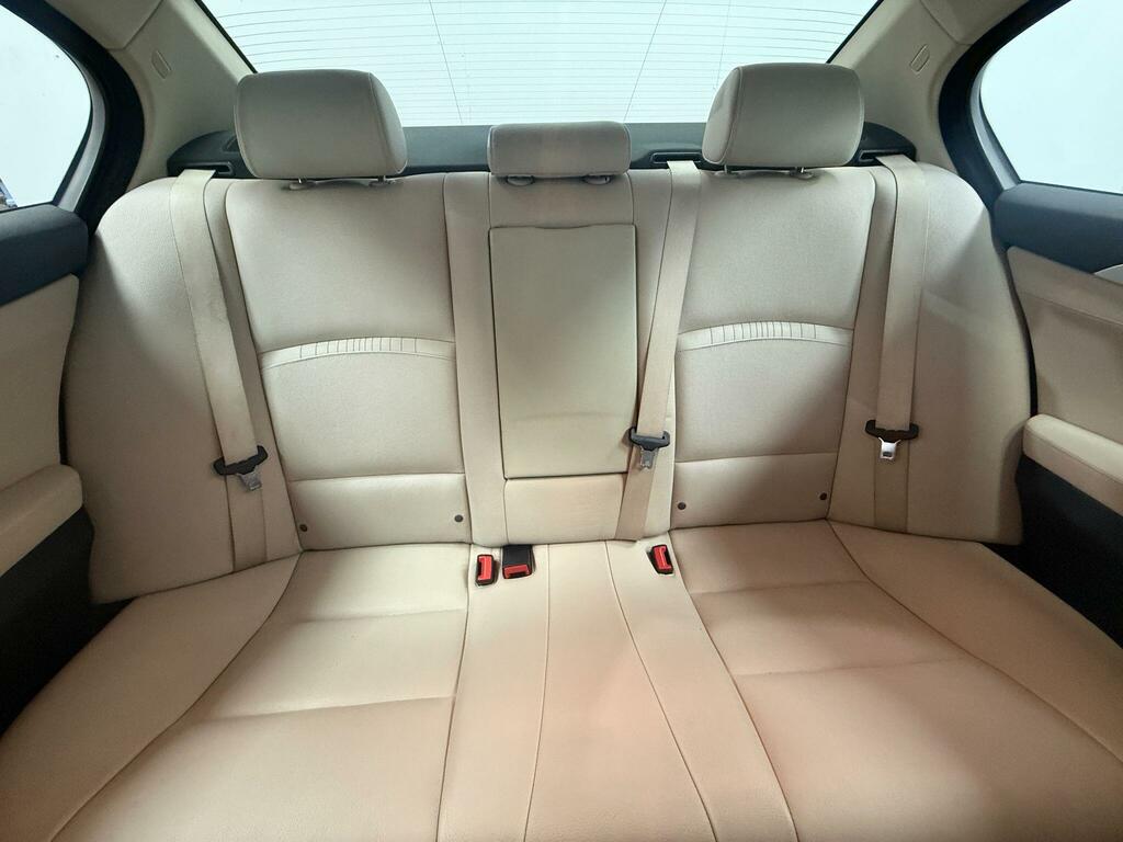 BMW 5 Series Black #19