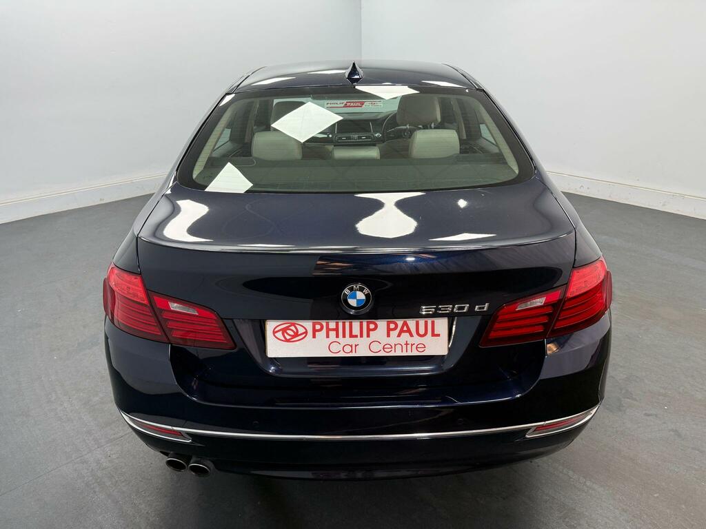 BMW 5 Series Black #42