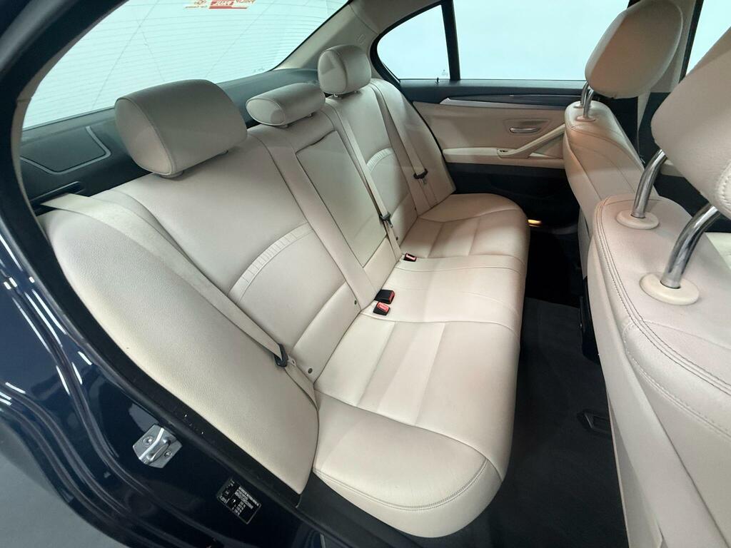 BMW 5 Series Black #20