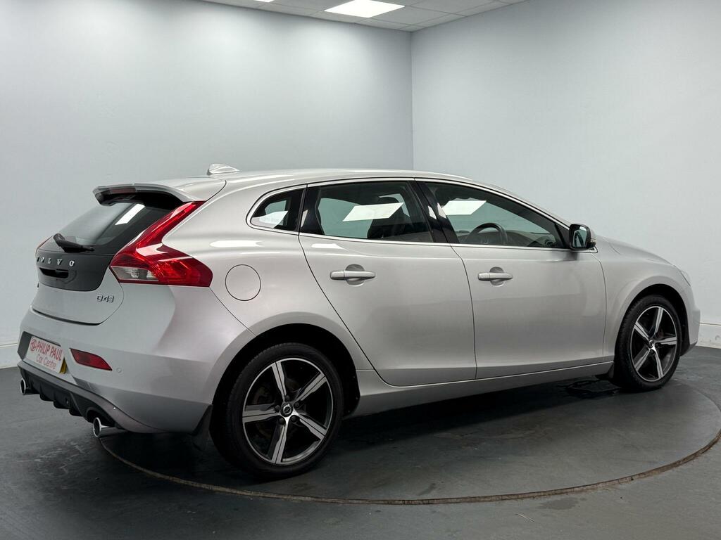 Volvo V40 D4 190 R Design Silver #4