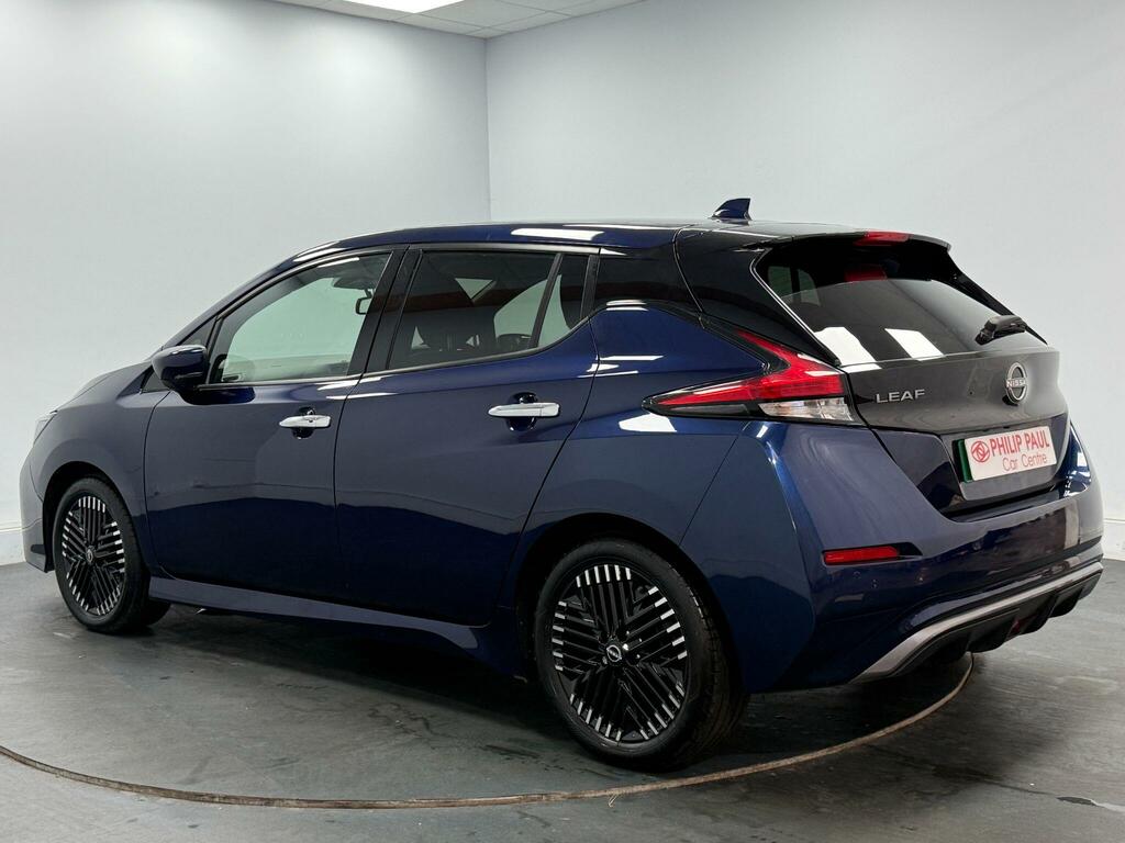 Nissan Leaf 110Kw N-connecta 39Kwh Blue #3