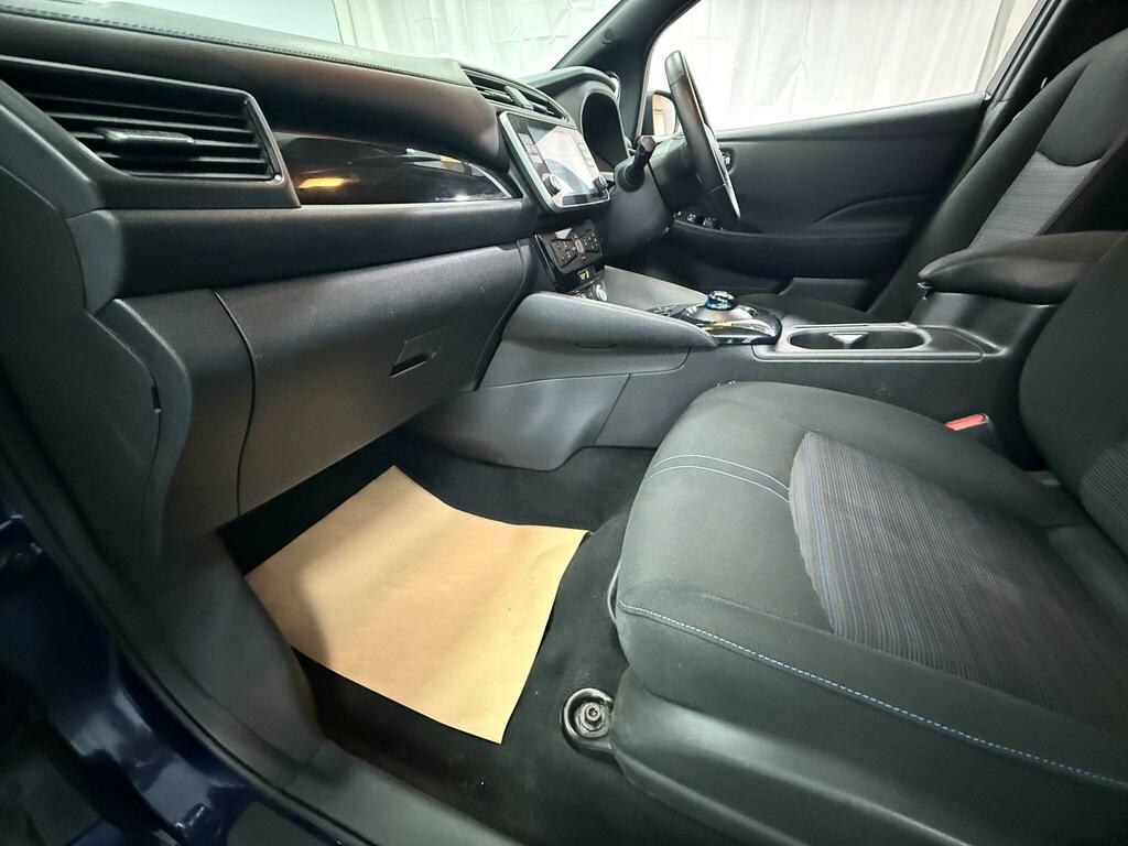 Nissan Leaf Leaf N-connecta Black #28