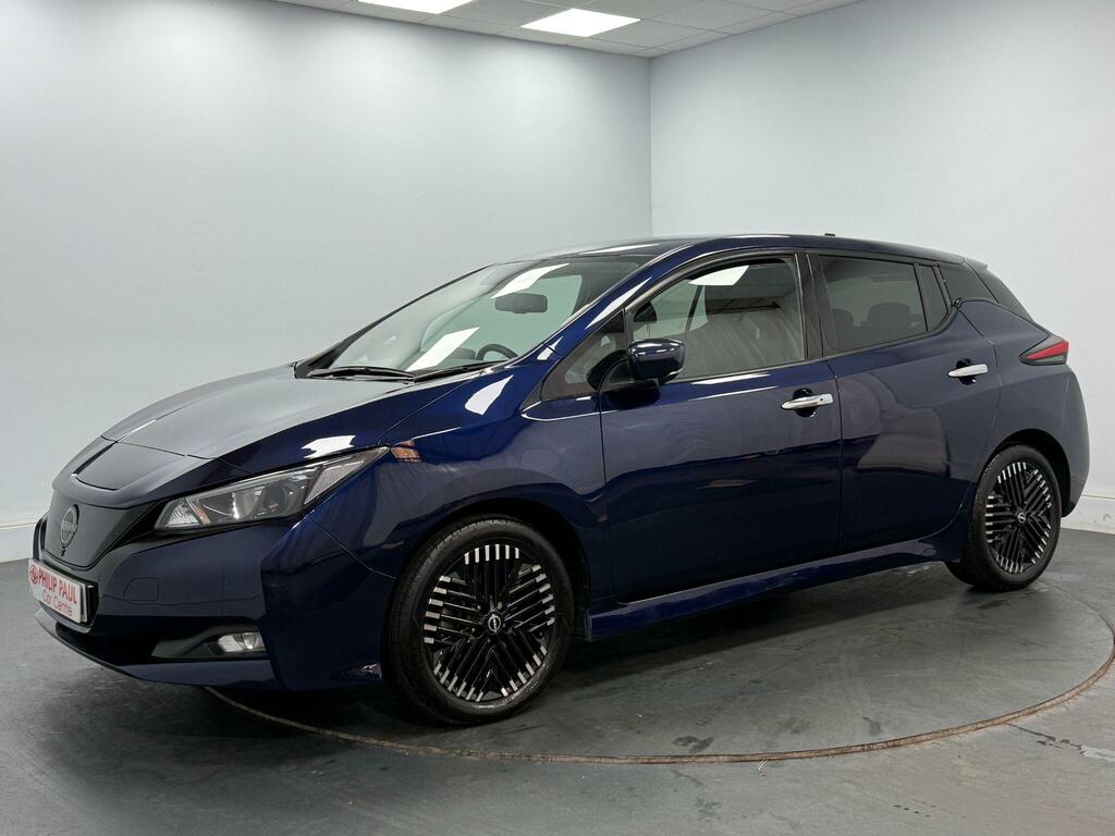 Nissan Leaf 110Kw N-connecta 39Kwh Blue #2