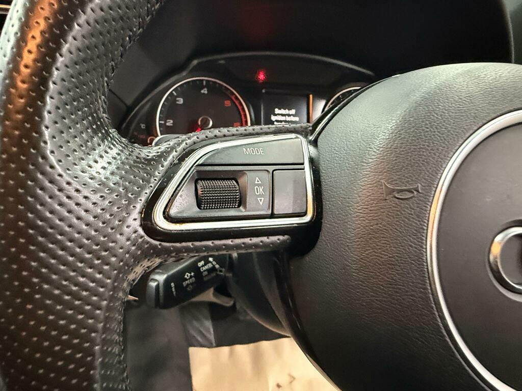 Audi Q5 2.0 Tdi 190 Quattro S Line Plus S Tronic Black #8