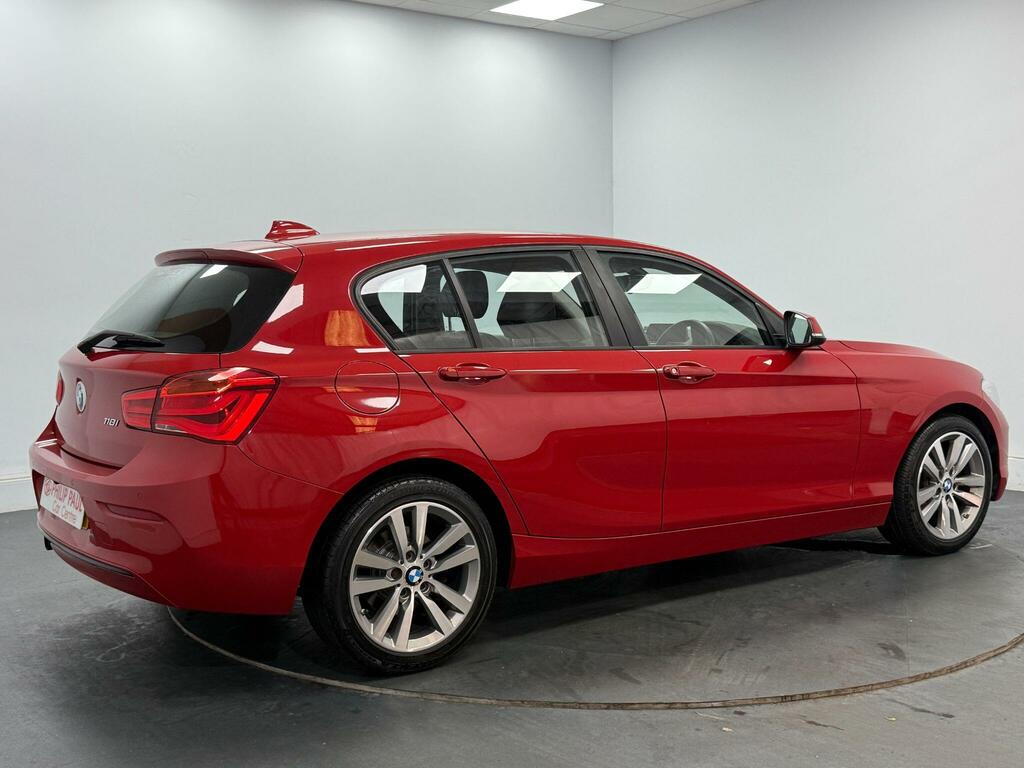 BMW 1 Series 118I 1.5 Sport Nav Red #4