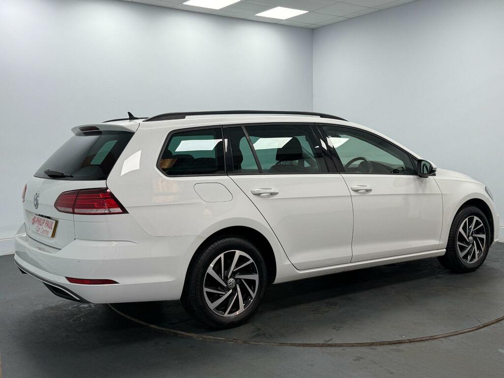Volkswagen Golf 1.6 Tdi Match Dsg White #4