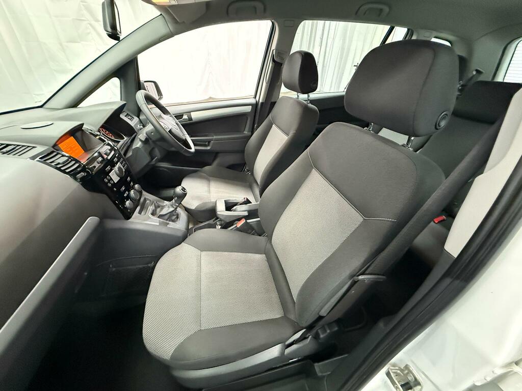 Vauxhall Zafira 2014 14 Exclusiv Black #25