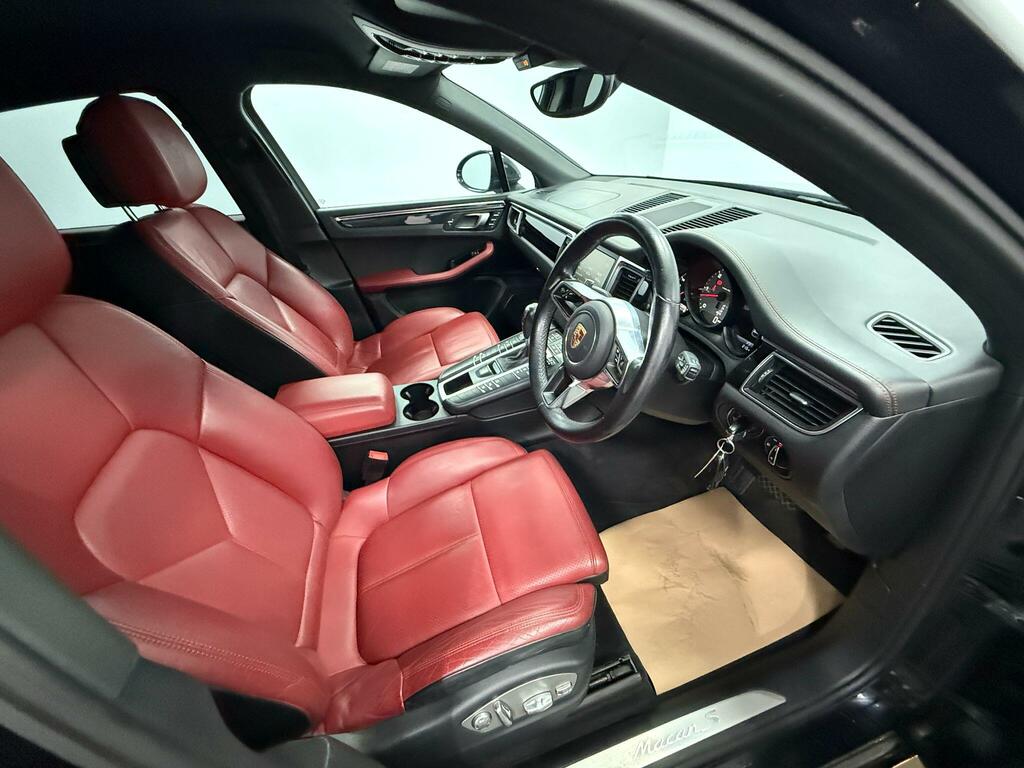 Porsche Macan S Pdk Black #5