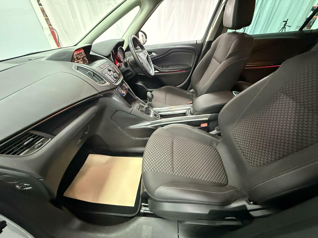 Vauxhall Zafira Tech Line Cdti  #28